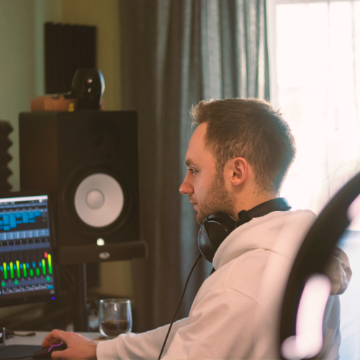 artist profile image